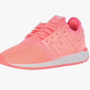 New Balance Women's - style 247 in color Fiji. size 8.5